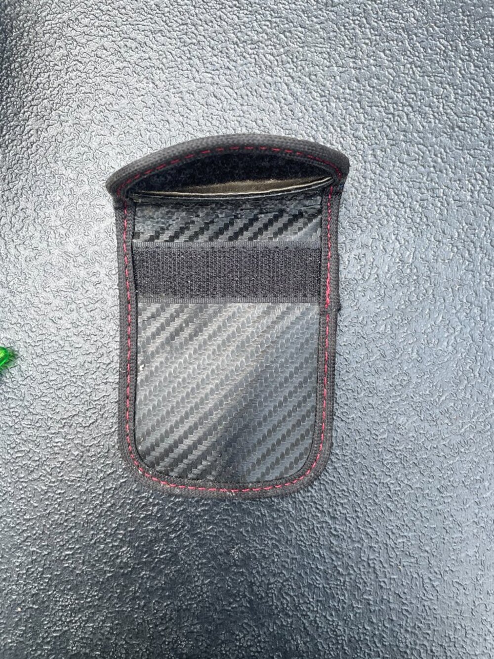 Signal Blocking Key Fob Pouch - Picture 2 of 4